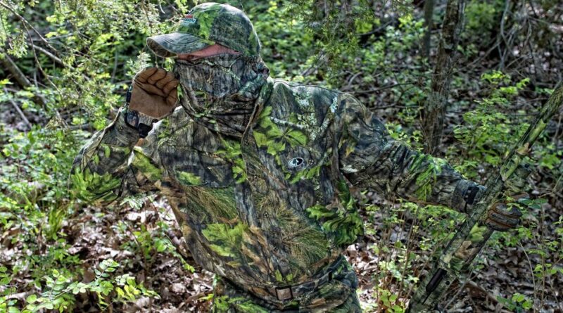 How to Stay Camouflaged in South Texas Turkey Hunting Environments