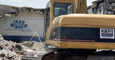 Professional Office Building Demolition in Bartow